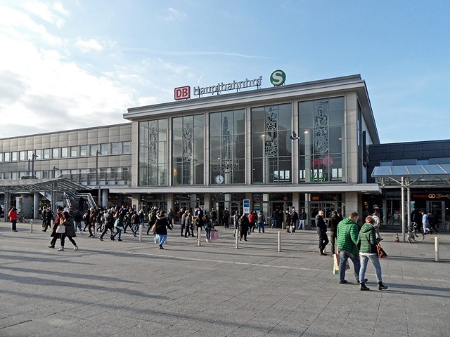 Dortmund Central Station -{"city":"Dortmund","country":"DE","postal":"44137","state":"NW","street1":"Königswall 15"} - DEDRDDEDBN-0