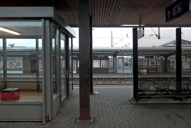 Train Station -{"city":"Göttingen","country":"DE","postal":"37081","state":"NI","street1":"Bahnhofsallee 6"} - DEGTNDEDBN-0